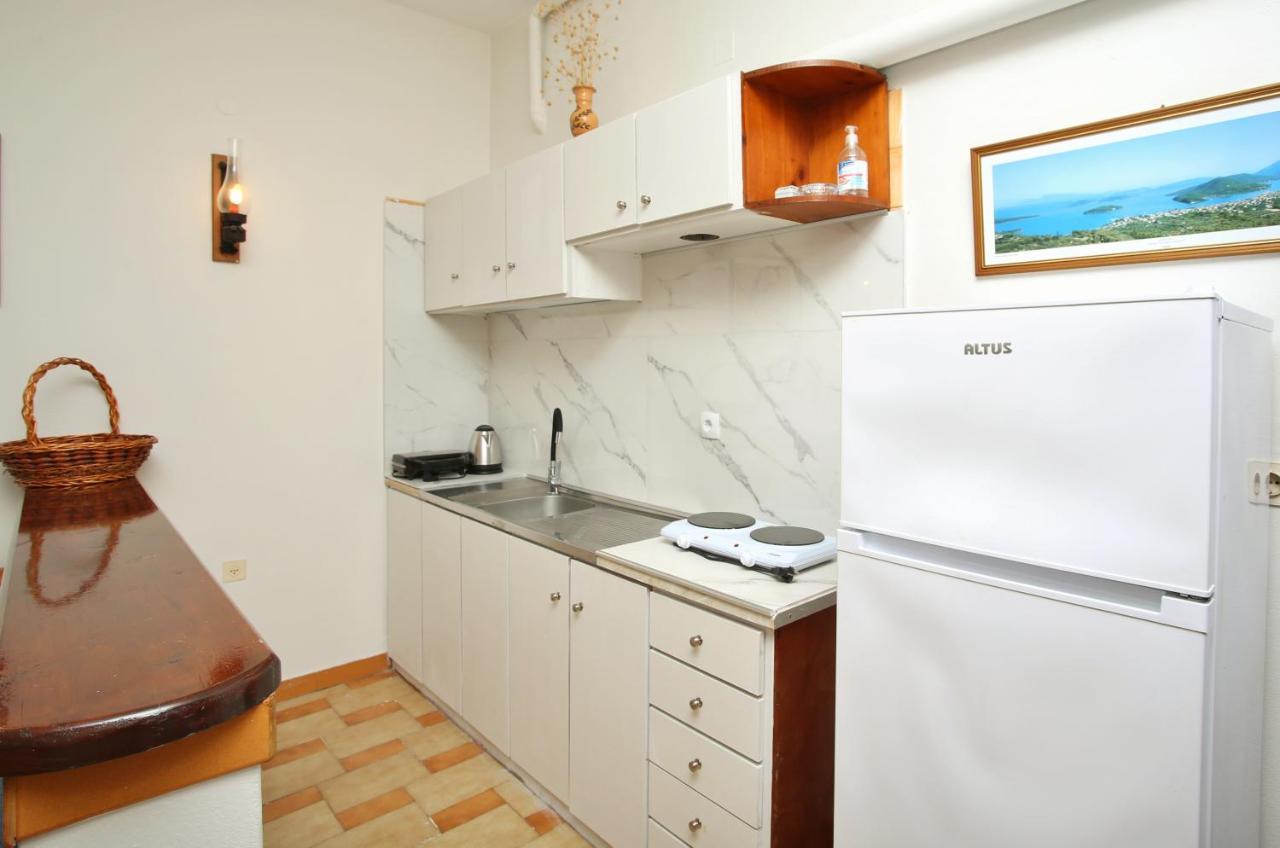 Glaros Apartments 니드리 외부 사진